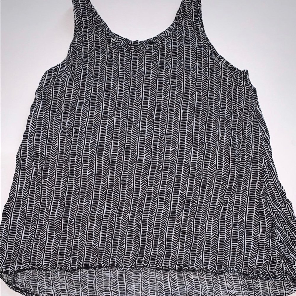 Girl’s Old Navy Tank Top (10/12)